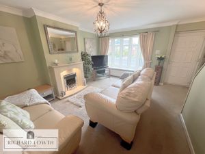 Lounge- click for photo gallery